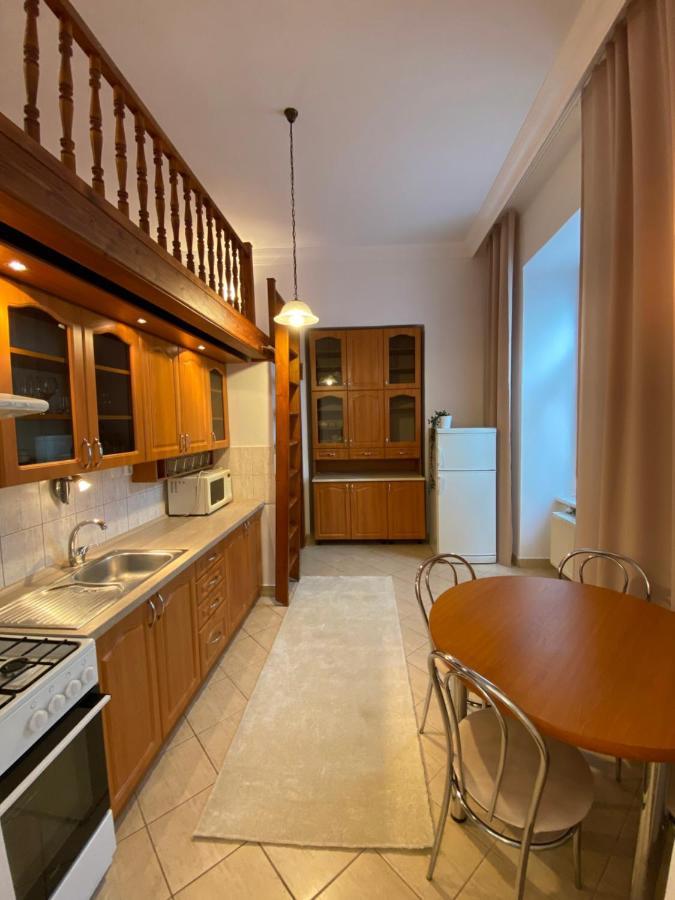 Apartment In City Center Kosice Luaran gambar